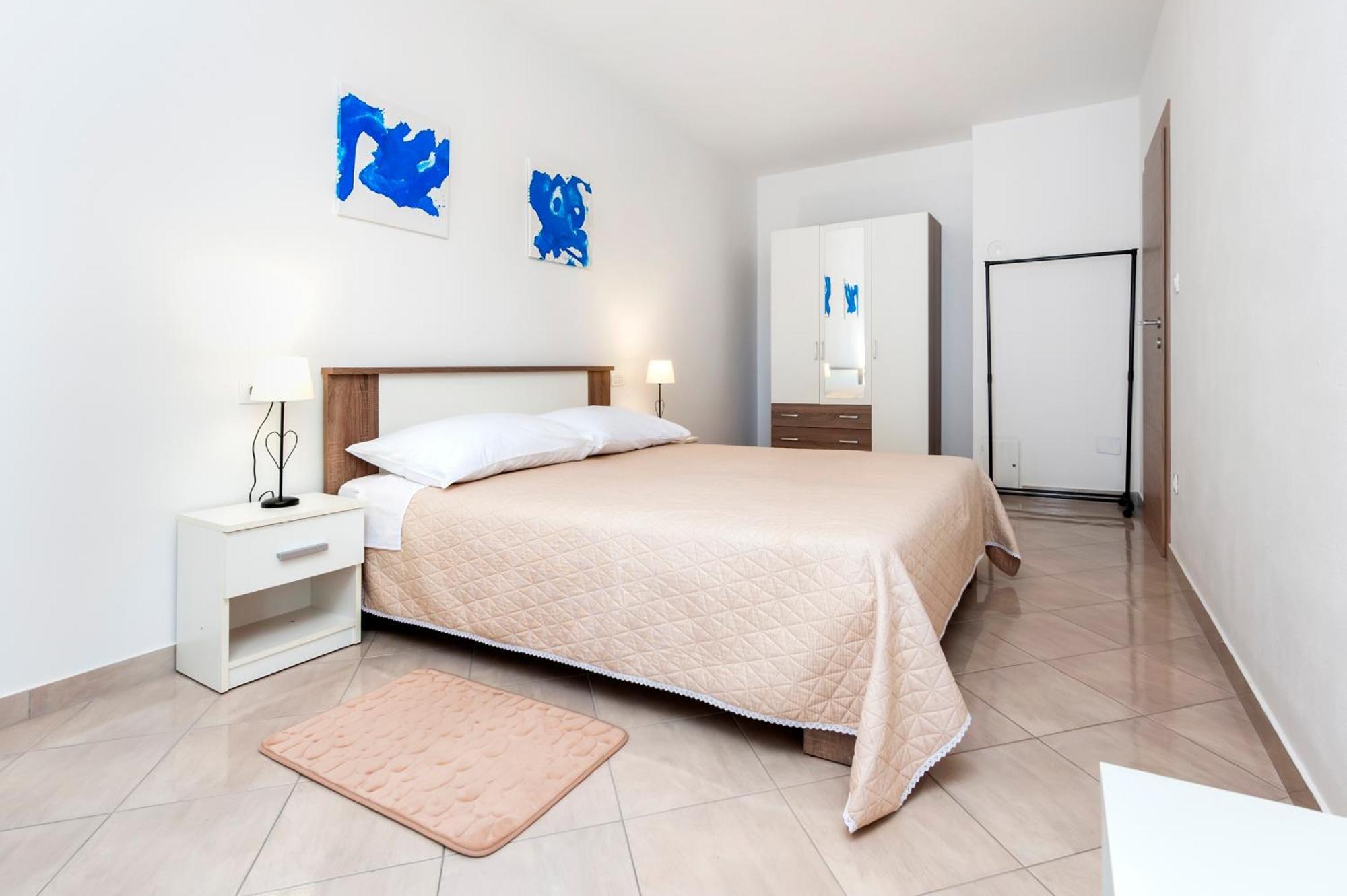 Apartments Vinko Ровинь Экстерьер фото
