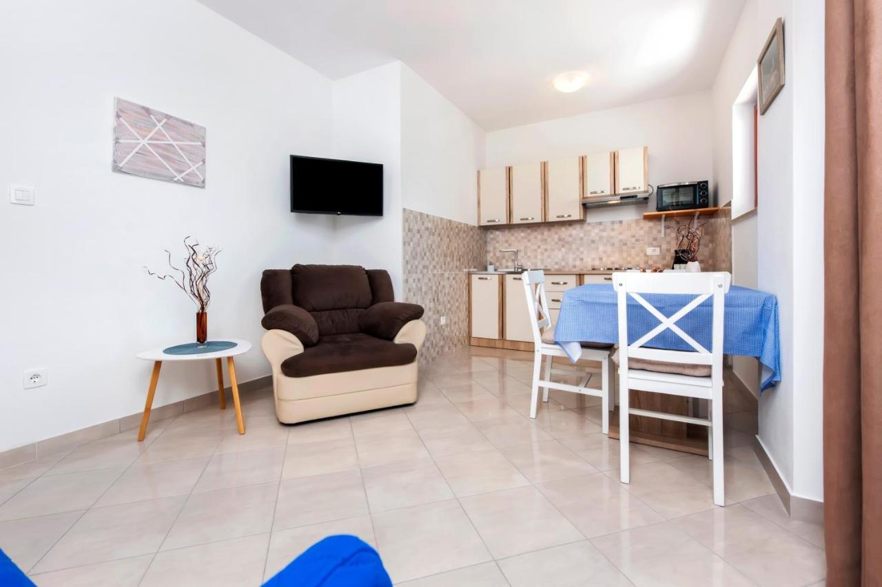 Apartments Vinko Ровинь Экстерьер фото