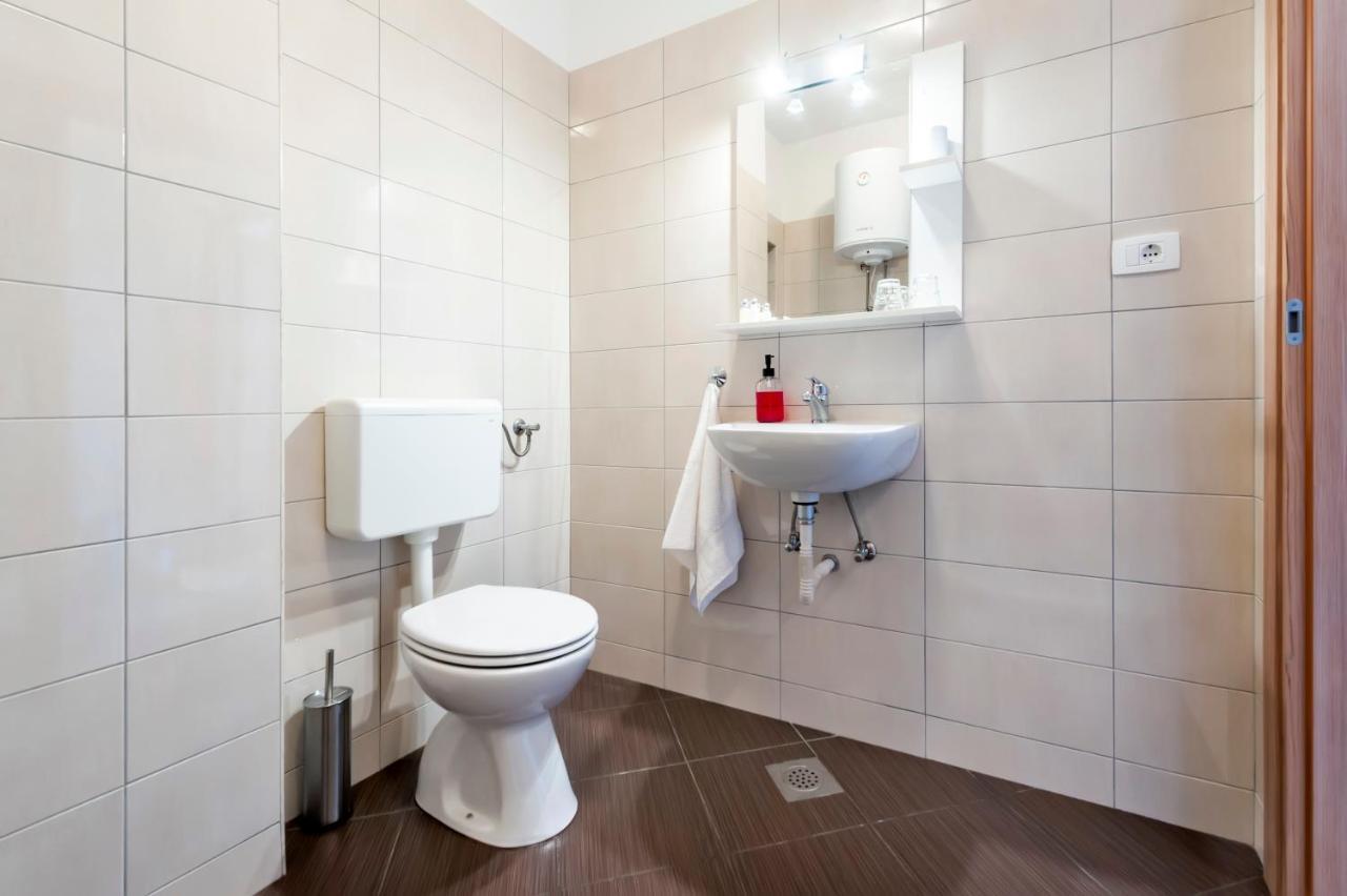 Apartments Vinko Ровинь Экстерьер фото