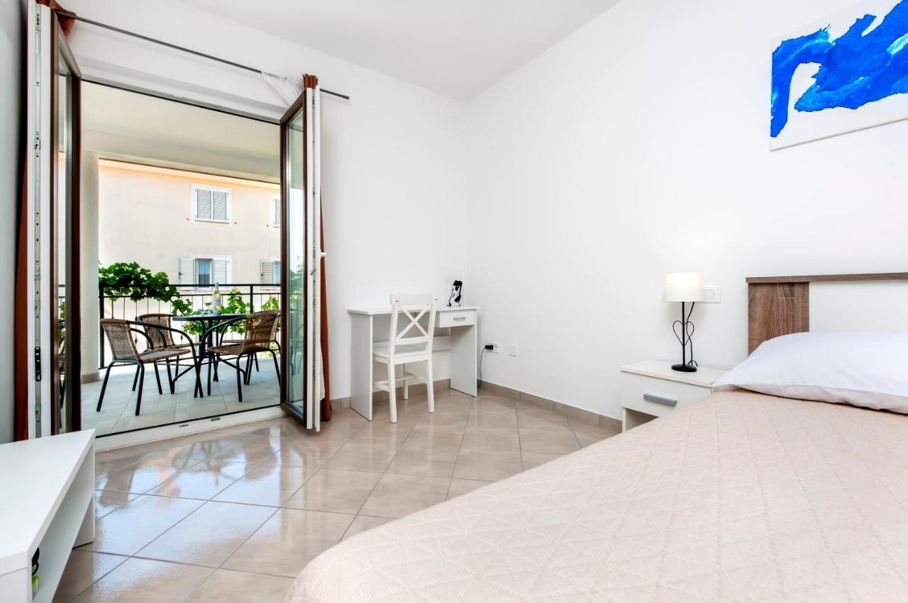 Apartments Vinko Ровинь Экстерьер фото