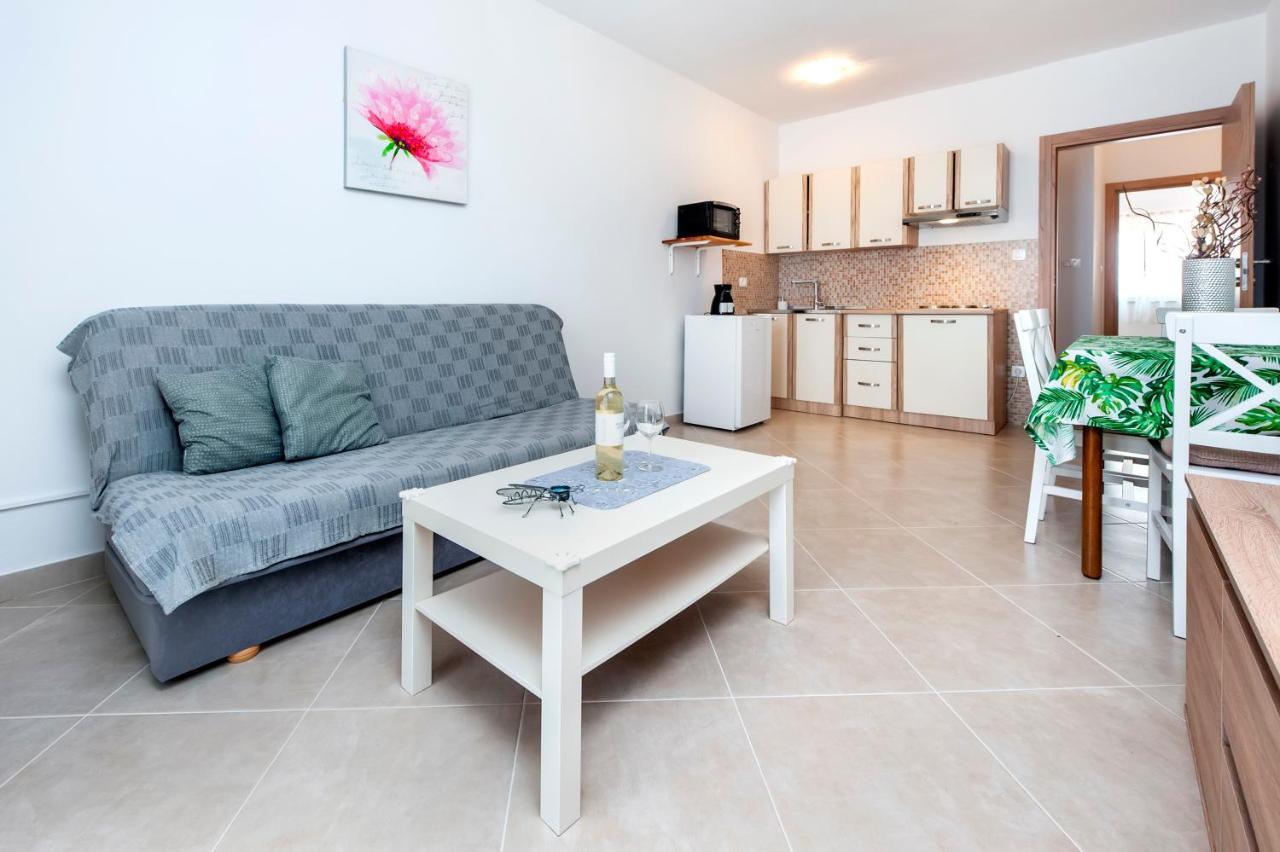Apartments Vinko Ровинь Экстерьер фото